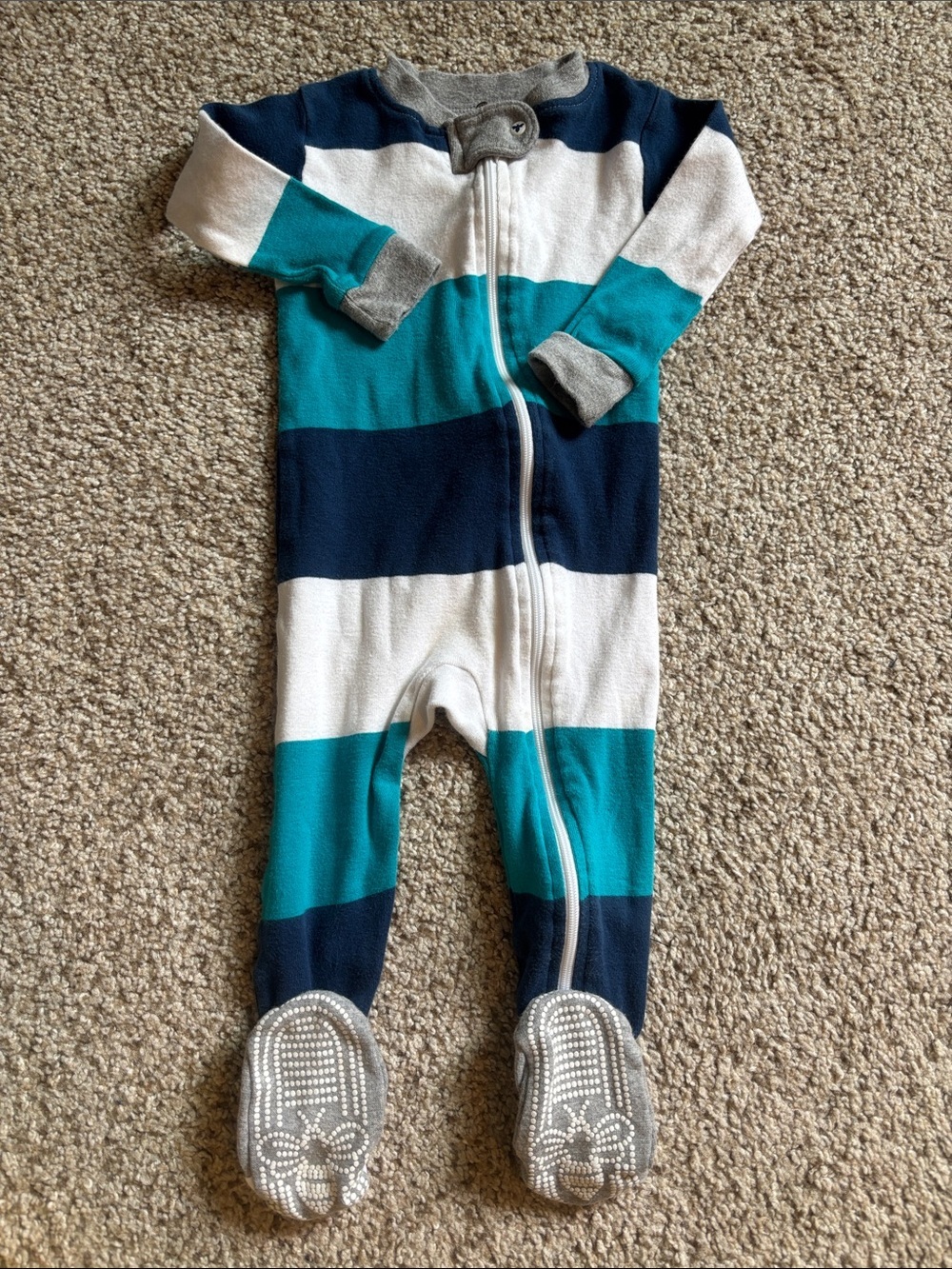 Burt’s Bees Baby 100% Organic Cotton Stripe One Piece Zip Up Pajamas Size 6-9